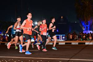 BIB: 24078, 411
                            <button type="button" onclick="openModal(15075711)" class="btn btn-primary btn-sm float-right btn-popup" data-toggle="modal" data-target=".modal-high-quality">
                        <i class="fas fa-shopping-cart"></i> Add to Cart
                    </button>
                                            <button type="button" onclick="isThisMe(15075711, true)" class="btn btn-success btn-sm float-right btn-popup btn-isme hidden" data-toggle="tooltip" data-placement="bottom" title="นี่คือรูปของคุณใช่ไหม คลิกที่นี่เพื่อเอาเข้าอัลบั้ม">
                        <i class="fas fa-plus"></i> Add to album
                    </button>
                    <button type="button" onclick="isThisMe(15075711, false)" class="btn btn-warning btn-sm float-right btn-popup btn-isnotme hidden">
                        <i class="fas fa-ban"></i> Remove from album
                    </button>